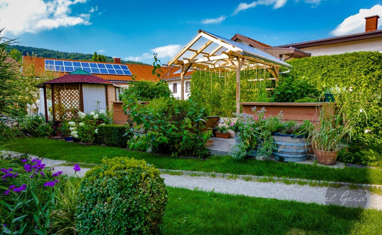 Landgasthof Zur Linde Laaben Hotel Exterior photo